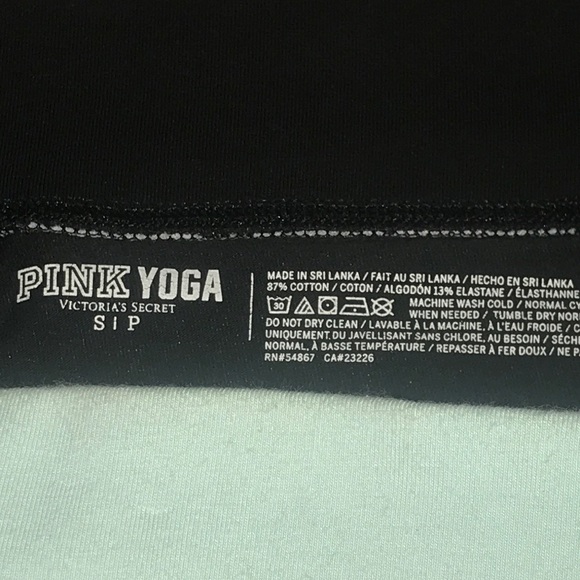 🚫SOLD🚫 VS PINK Capri leggings - Picture 9 of 10